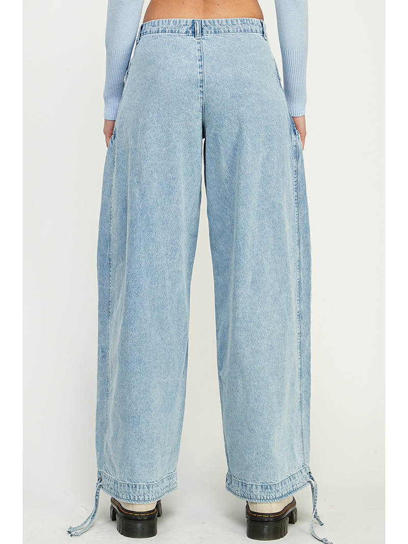 Front Pocket Detail Jeans